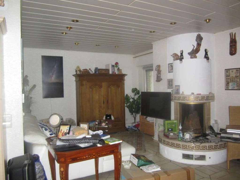 Immobilie in Rauenberg - Rauenberg: Einfamilienhaus/Bungalow an direkter Ortsrandlage (den Weinbergen), mit Pool. - Bild 1