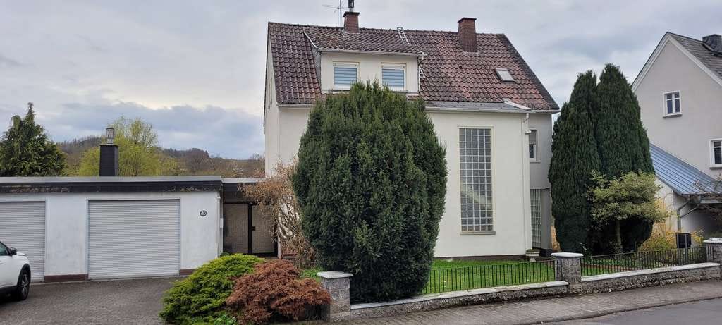 Immobilie in Merenberg - Wohnhaus  - Bild 1
