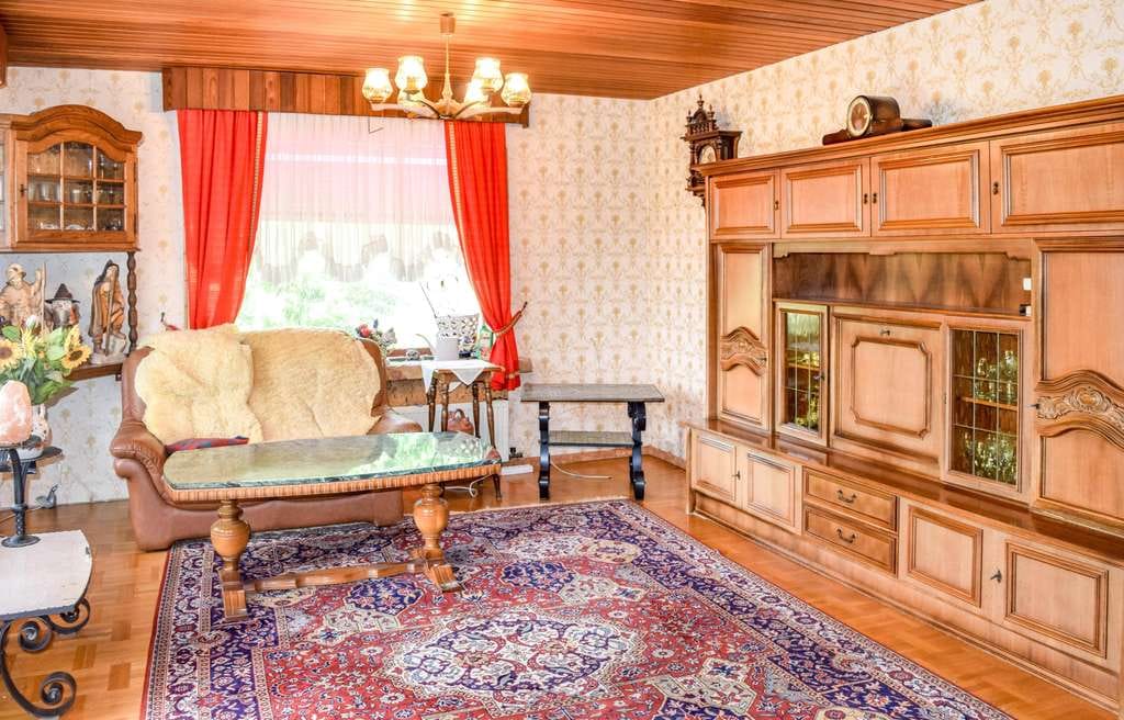 Immobilie in Burgschwalbach - Schönes Einfamilienhaus in Top Lage von Burgschwalbach - Bild 3