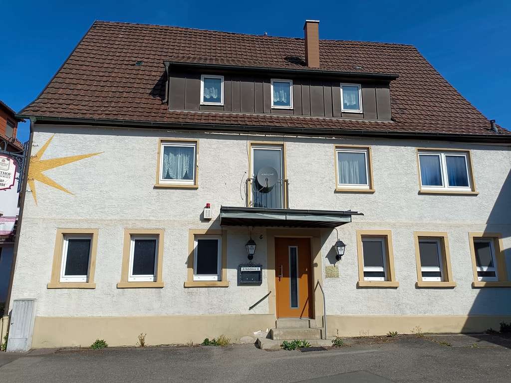 Immobilie in Schöntal - Ein Platz an der Sonne - ehemaliges Gasthaus mit viel Charme! - Bild 1
