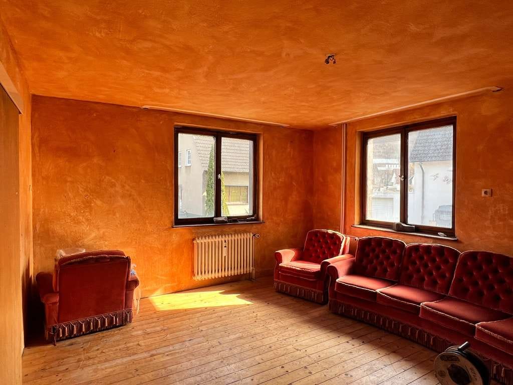 Immobilie in Sundern - Einfamilienhaus mit Entwicklungspotenzial auf Erbpachtgrundstück in Sundern-Hachen - Bild 3