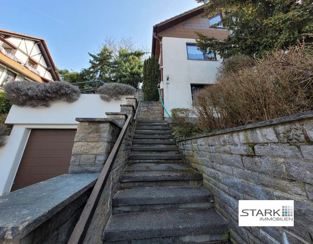 Immobilie in Bad Mergentheim - Vielseitiges EFH mit Einliegerbereich und ausgebautem Dachstudio in sonniger Aussichtslage - Bild 2