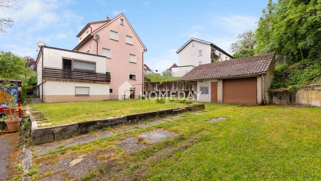 Immobilie in Obersulm - Zweifamilienhaus in Obersulm mit Garten, Balkon, Garagen und viel Gestaltungspotenzial - Bild 2