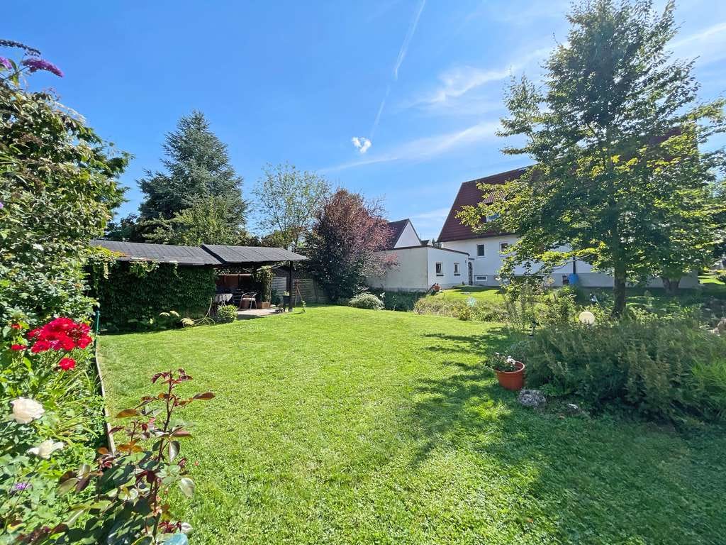 Immobilie in Röhrmoos - Großzügige Maisonettewohnung mit idyllischem Garten - Bild 1