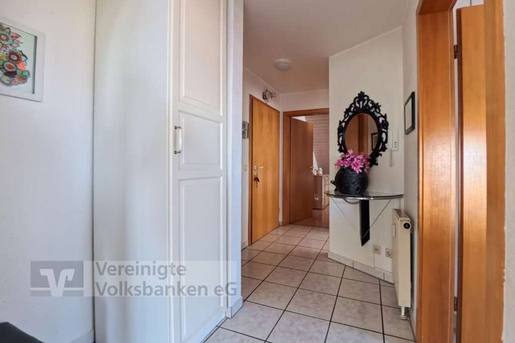 Immobilie in Walddorfhäslach - Lichtdurchflutete Maisonette mit stilvoller Galerie und 2 Autoabstellplätzen sucht Familie . - Bild 1