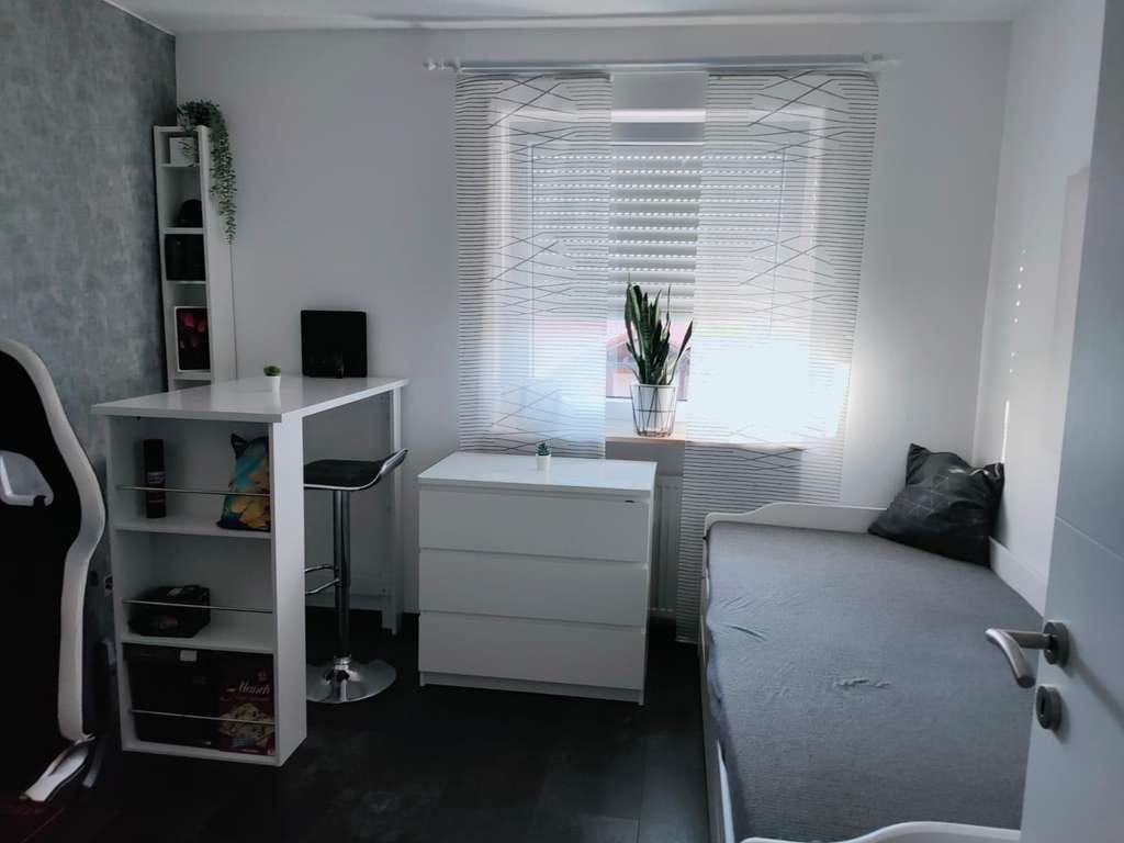 Immobilie in Süßen - Freundliche 4-Zimmer-Wohnung mit Balkon in familienfreundlicher Lage - Bild 4