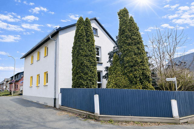 Immobilie in Döhlau - *Großzügiges Mehrgenerationenhaus in Döhlau - ein Zuhause mit Raum für Leben, Familie und Zukunft* - Bild 0