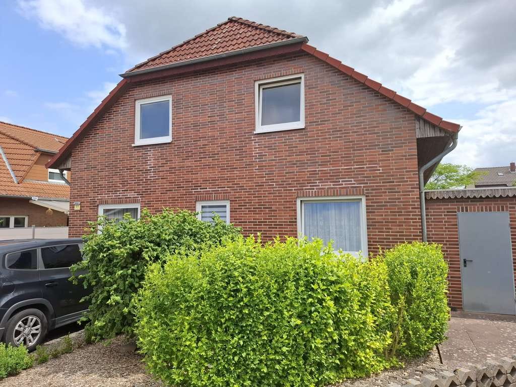Immobilie in Sehnde - Ruhig gelegenes, gepflegtes 2-Familienhaus mit wunderschönem Garten - Bild 0