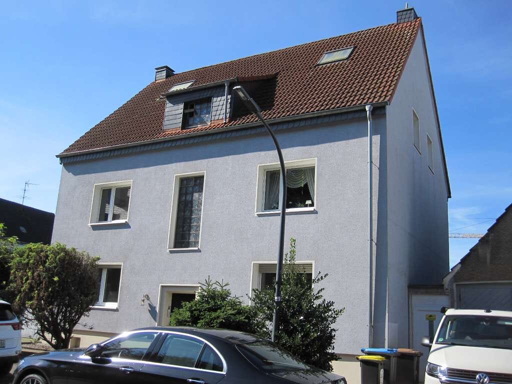 Immobilie in Herten - Freistehendes 4 Familienhaus + 3 Balkone + 3 Garagen, ca. 262 m² Wfl., 740 m² Erbpacht-Grundstück. - Bild 1