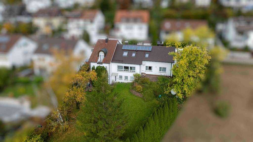 Immobilie in Remshalden - Remshalden-Hebsack:  großzügiges Wohnen mit 4 Einheiten - Bild 0