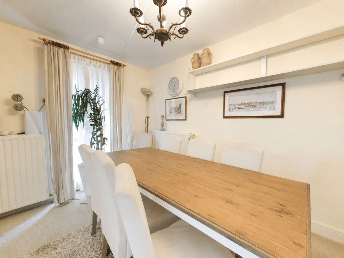 Immobilie in Blankenhain - Großzügige Erdgeschosswohnung zum Modernisieren und Wohlfühlen - Bild 3