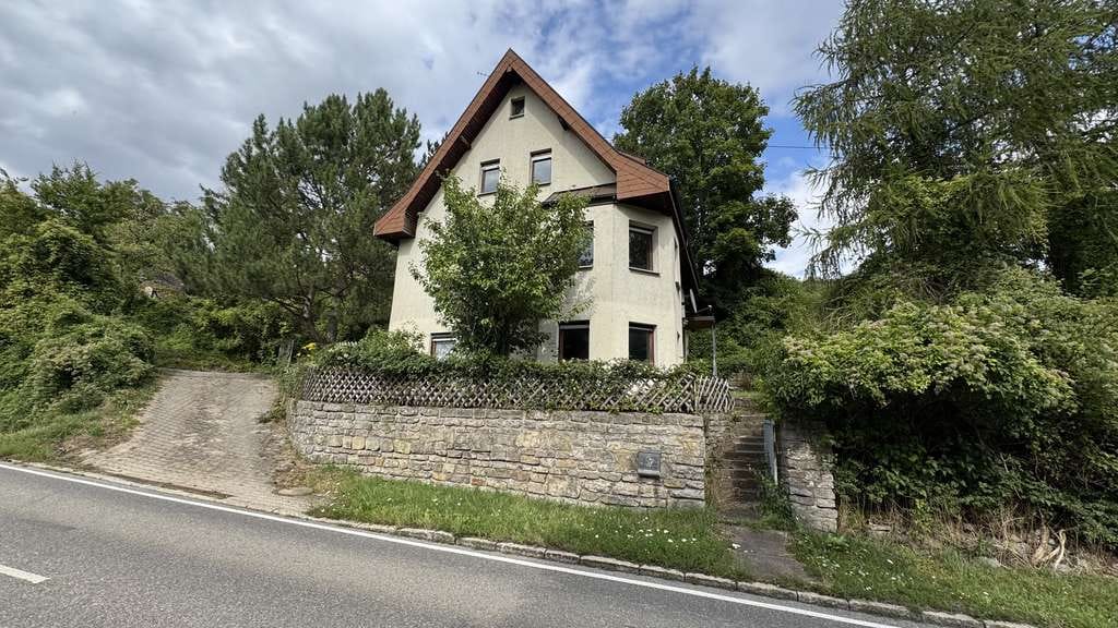 Immobilie in Grafenau - renovierungsbedürftiges Wohnhaus auf grossem Grundstück in Alleinlage - Bild 3