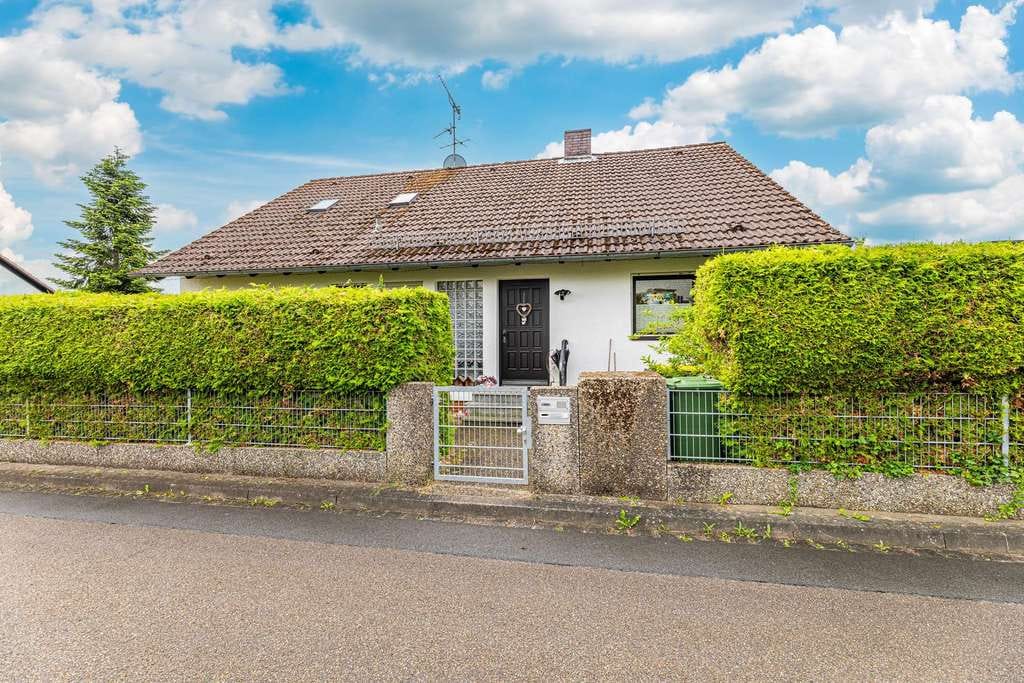 Immobilie in Puschendorf - HEGERICH: Gepflegtes Einfamilienhaus in idyllischer und begeherter Lage - Puschendorf - Bild 3