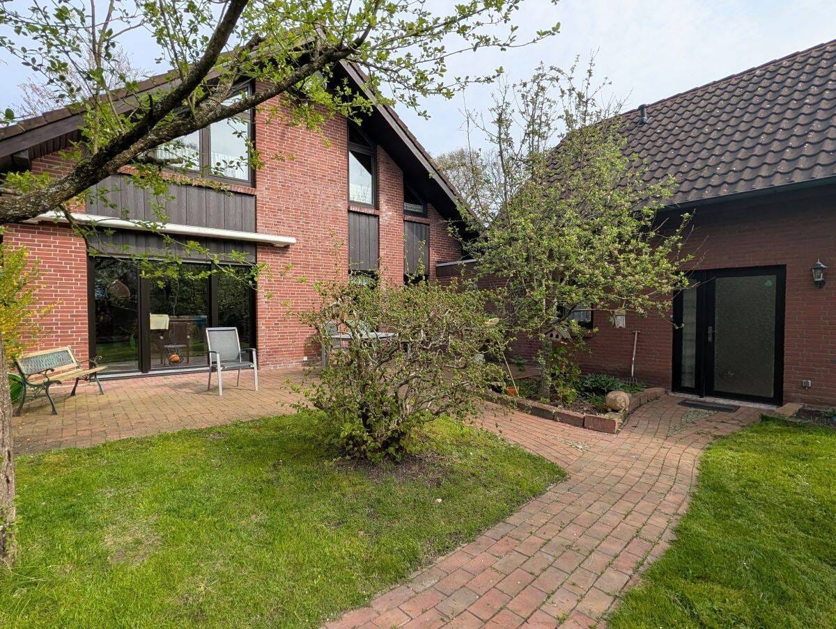 Immobilie in Uplengen - Architektenhaus in begehrter Siedlungslage von Remels - Bild 4