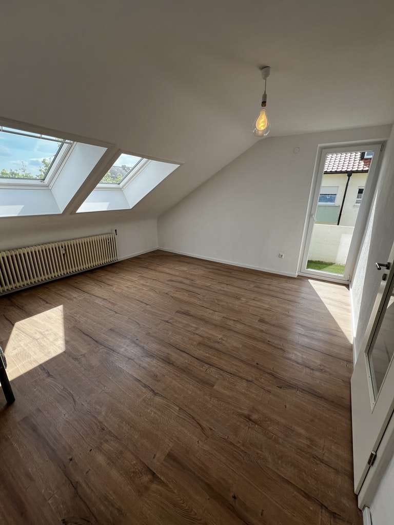 Immobilie in Schwetzingen - Renovierte  2-Zimmer-Wohnung in Schwetzinge, frei von Privat - Bild 0