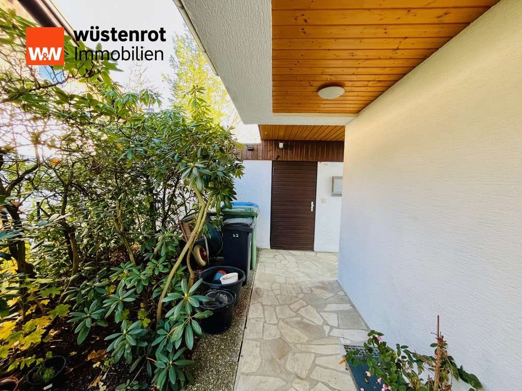 Immobilie in Lorch - Großzügiges Einfamilienhaus mit Innenpool, Galerie & Traumgarten in Lorch-Unterkirneck - Bild 2