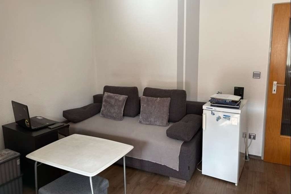 Immobilie in Altdorf bei Nürnberg - Vermietete 1-Zimmer-ETW mit Balkon in Altdorf - Bild 2