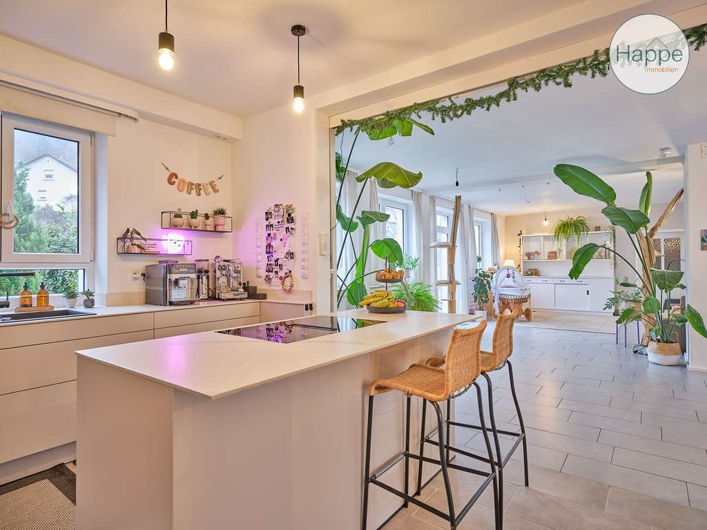 Immobilie in Weißbach - Hausgefühl statt Standard: großzügige EG-Wohnung mit Charakter & Garten - Bild 0