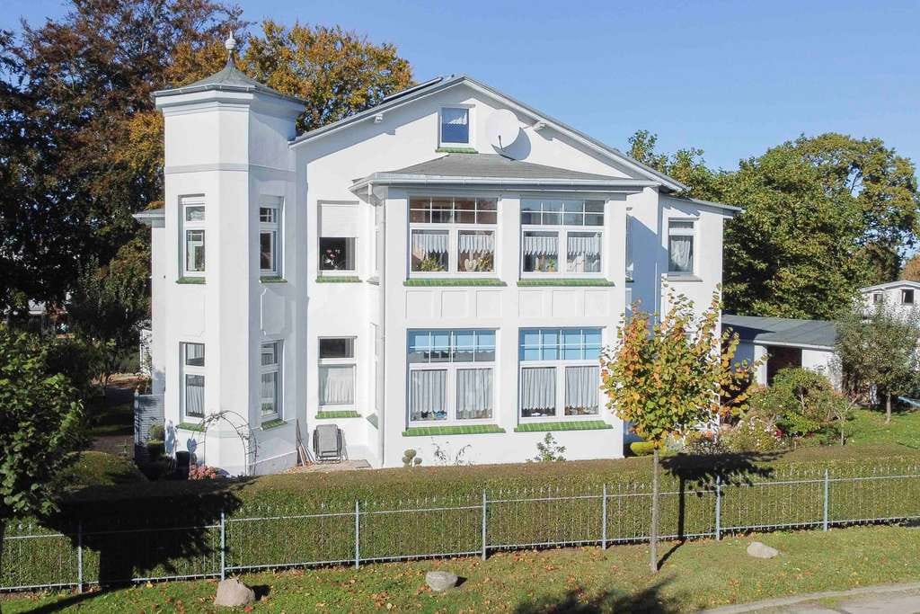 Immobilie in Göhren - Villa „Sonneck“ – Historische Bäderarchitektur mit vielfältigem Nutzungspotenzial - Bild 0