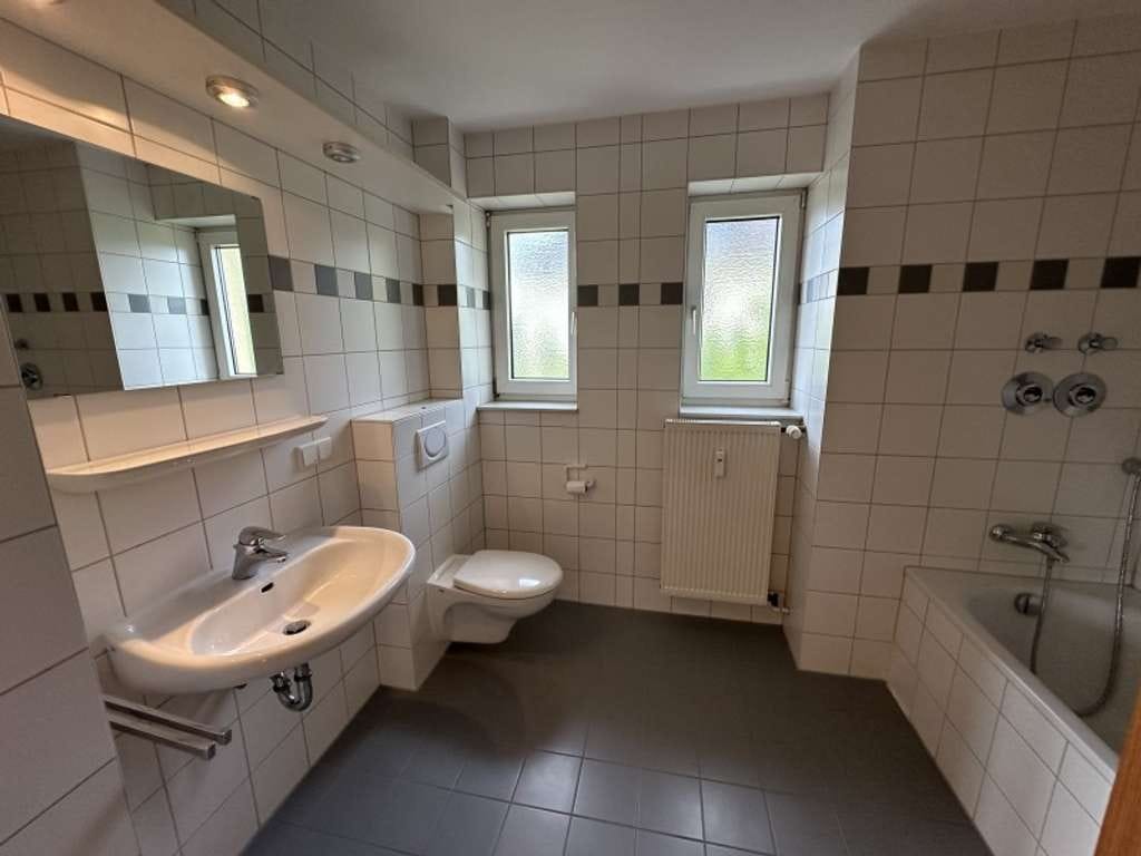 Immobilie in Melsungen - Repräsentatives Kaffeemühlenhaus!
1-2 Familienwohnhaus in bevorzugter Wohnlage - Bild 2