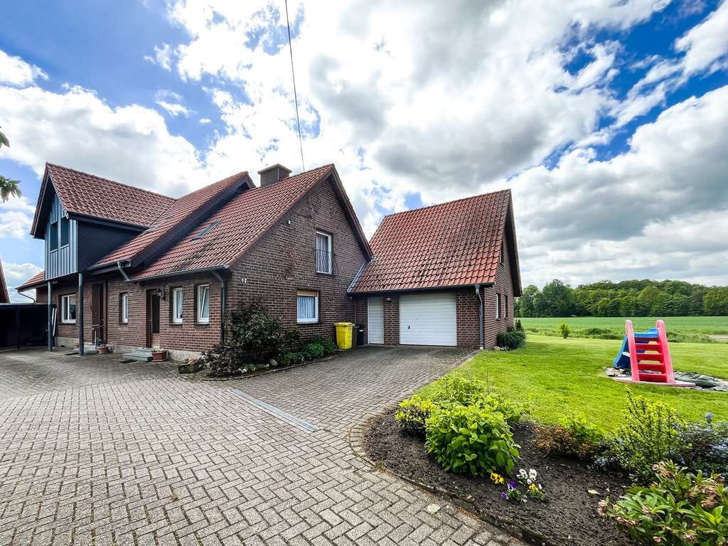 Immobilie in Lengerich - Wohnen mit Stil am Stadtrand! Einfamilienhaus der besonderen Art in Lengerich - Bild 3