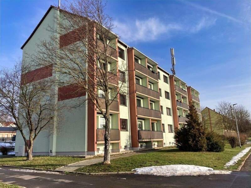 Immobilie in Wallhausen - Frisch renovierte 2-Zimmer-Wohnung mit Balkon und Weitblick ! - Bild 0