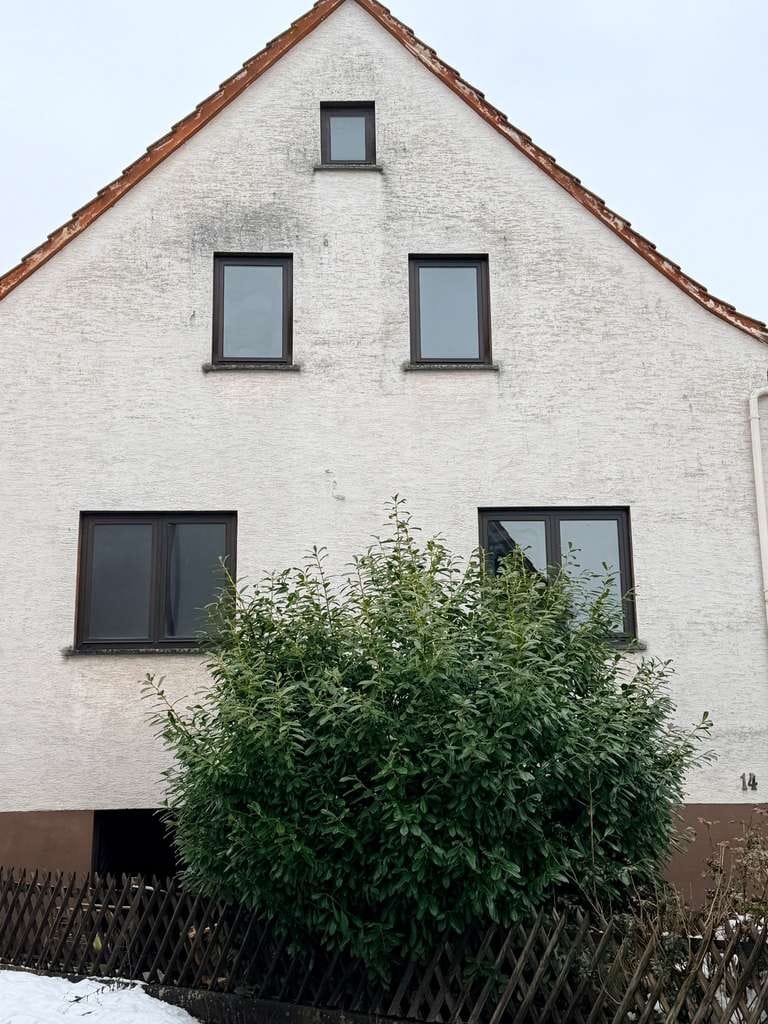 Immobilie in Mömbris - Einfamilienhaus mit viel Potenzial – Gestalten Sie Ihr neues Zuhause nach eigenen Vorstellungen - Bild 2