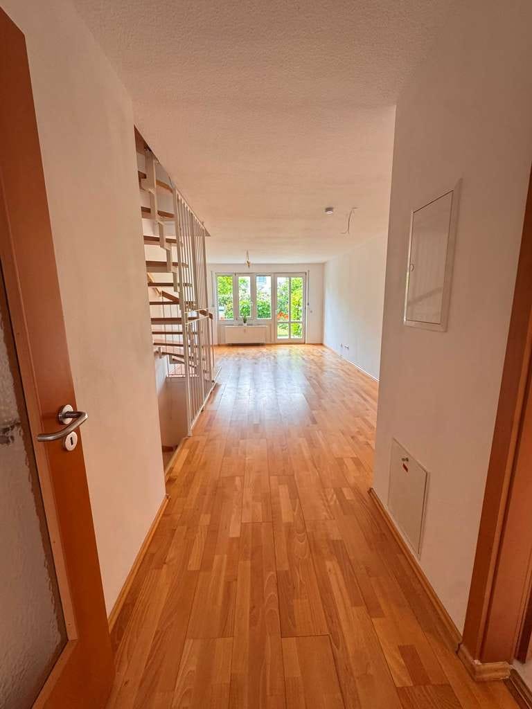 Immobilie in Nuthetal - Bezugsfreies Objekt mit Garten und Stellplatz, EBK, 4 Zimmern, 120 m² Nutzfl. - Bild 1