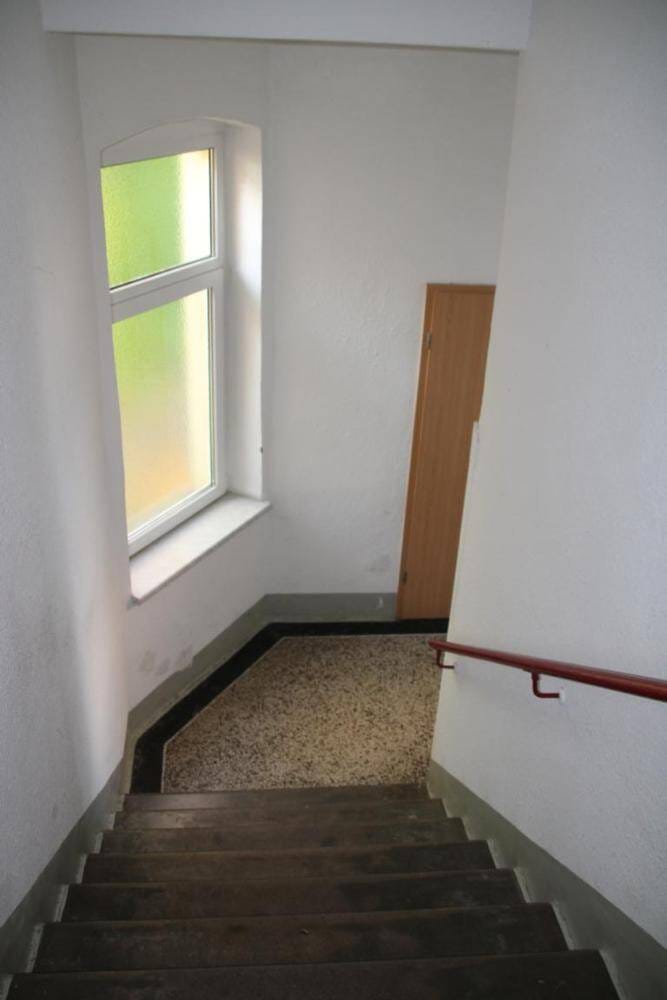 Immobilie in Plauen - Objekt-Nr.: 10824 - vermietete 2-Zimmer-ETW im EG mit Wanne, Balkon und 2 Abstellräumen zentrumsnah in Plauen - Bild 2