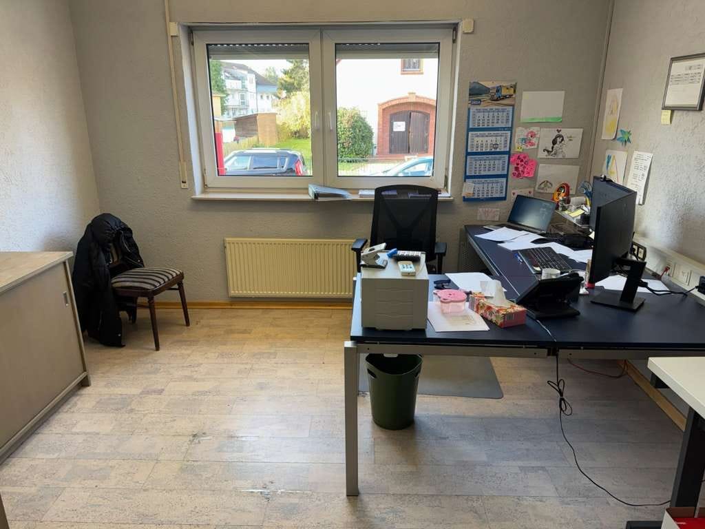 Immobilie in Altenstadt - TOP! 2 große Häuser zum Verkauf für reines Wohnen ! - Bild 1