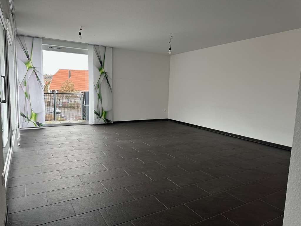 Immobilie in Dettenhausen - hochwertige, sonnige, gepflegte 3-Zimmerwohnung mit Blick ins Grüne - Bild 3