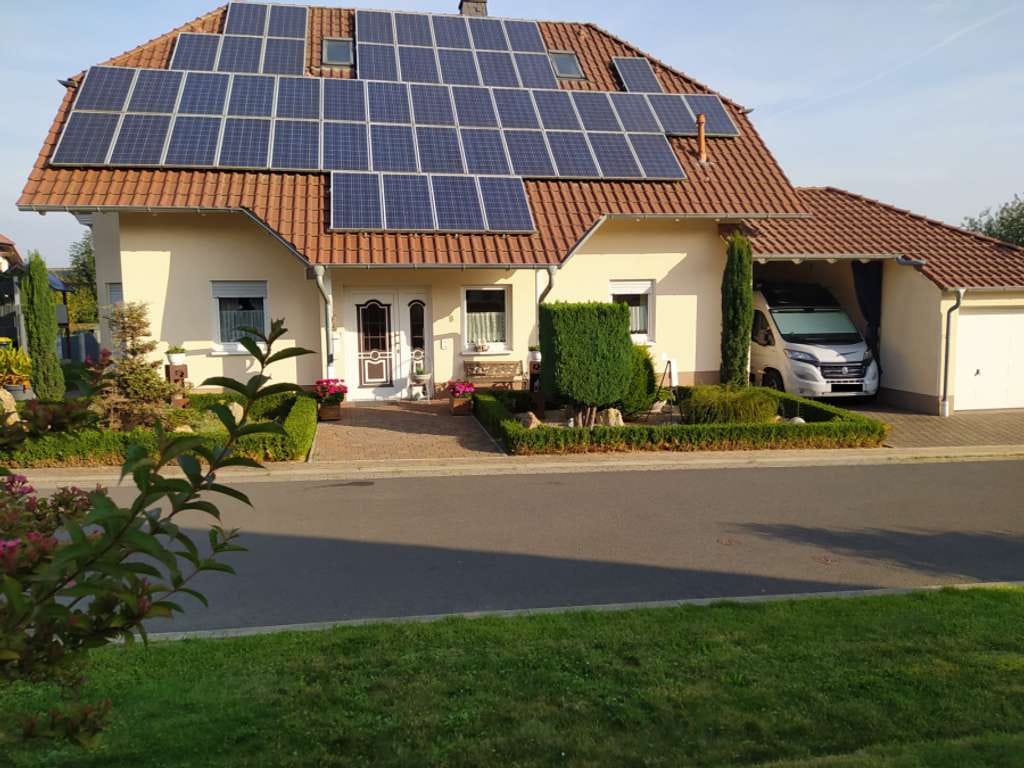 Immobilie in Fritzlar - Modernes Einfamilienhaus mit 3 Wohnbereichen - großzügig, hochwertig, individuell, ortsrandnah - Bild 0