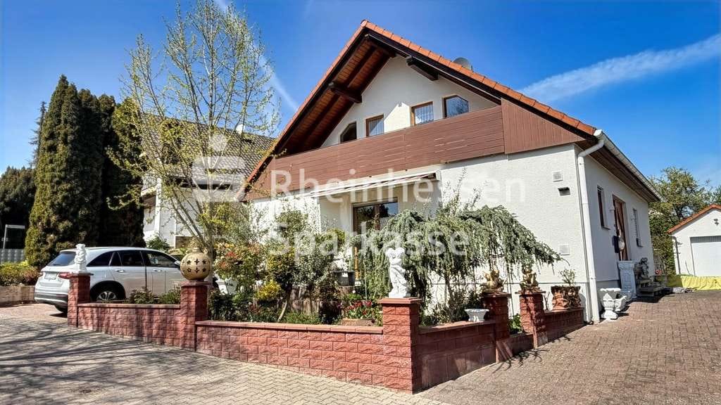 Immobilie in Ober-Flörsheim - gepflegtes Einfamilienhaus mit Einliegerwohnung!  - Bild 0