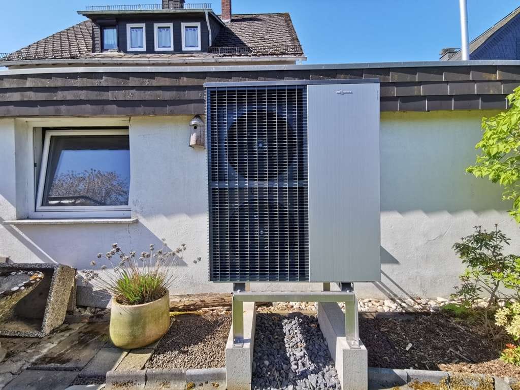 Immobilie in Elkenroth - Gepflegtes Einfamilienhaus in Elkenroth mit umweltfreundlicher Wärmeerzeugung! - Bild 4