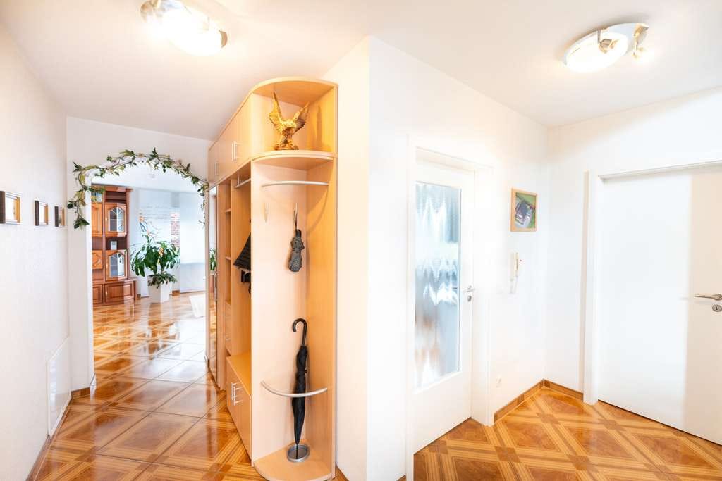 Immobilie in Großholbach - Großes Wohnhaus mit Grundstück und Garage in ruhiger Lage! - Bild 4