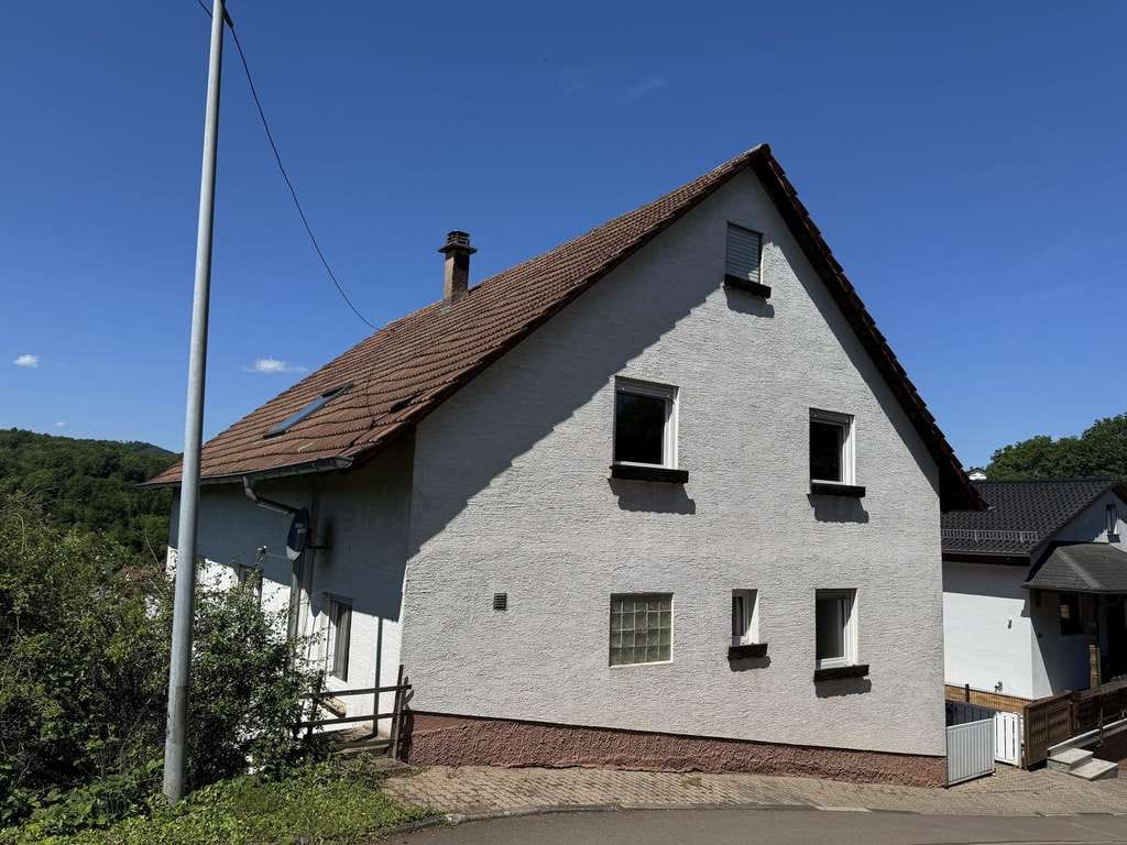 Immobilie in Bundenthal - Großzügiges Ein- Zweifamilienhaus mit tollem Ausblick in äußerst ruhiger Lage - Bild 2