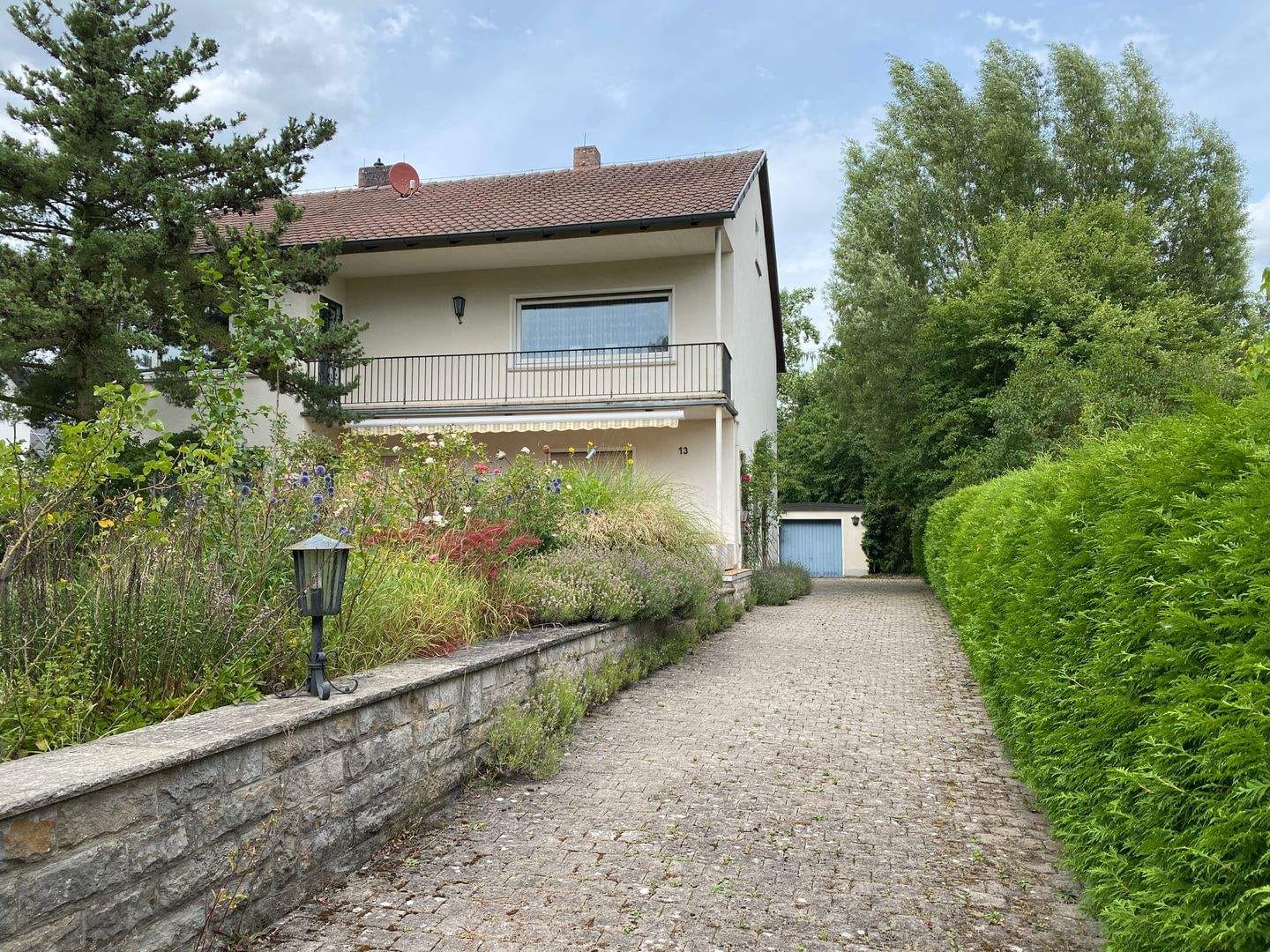 Immobilie in Mellrichstadt - MET: freistehendes Einfamilienhaus in ruhiger, sonniger Lage zu verkaufen. Gehobener Standard, Mellrichstadt, Rhön-Grabfeld - Bild 0