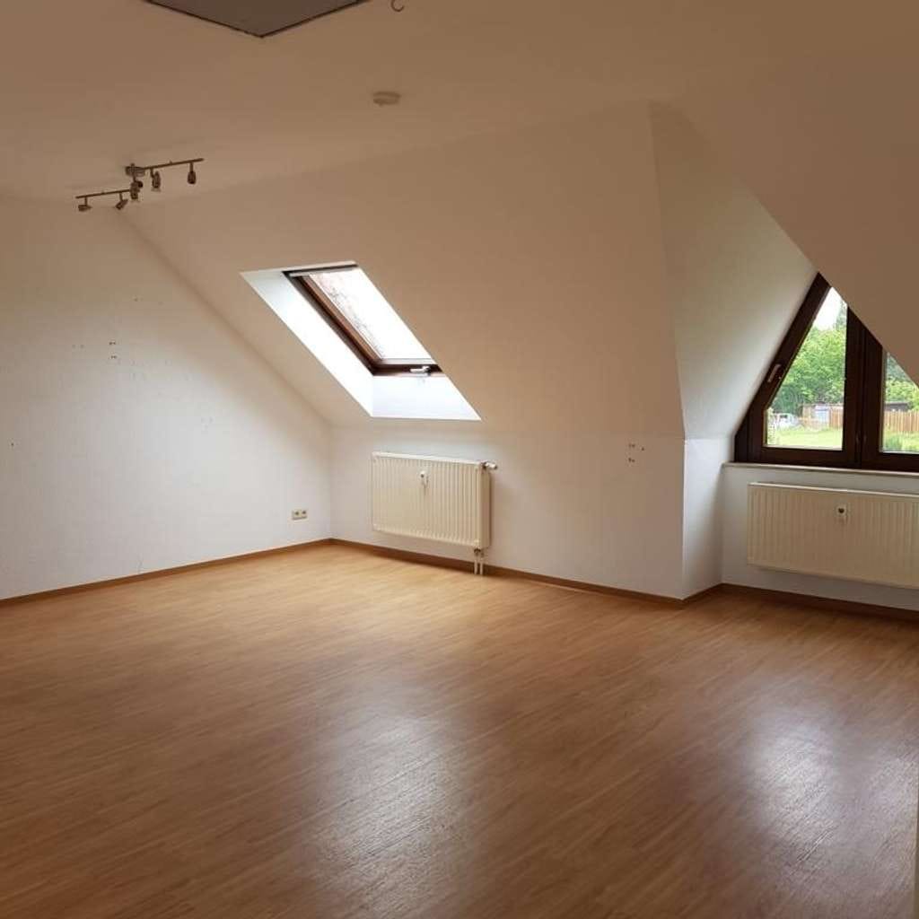 Immobilie in Bad Klosterlausnitz - Immobilienpaket mit hoher Rendite 2 ETW plus TG - Stellplatz - Bild 1