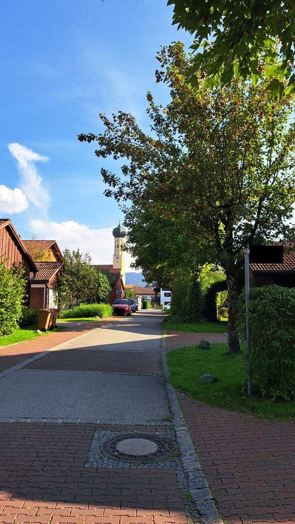 Immobilie in Waakirchen - Charmantes Reihenmittelhaus nähe Tegernsee – ideal für die Familie - Bild 2
