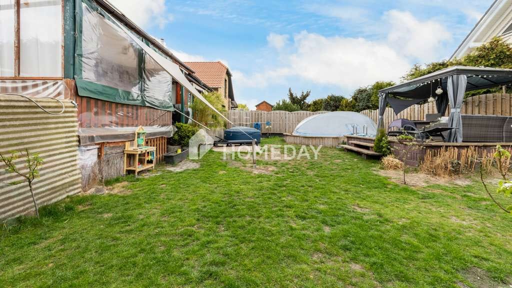 Immobilie in Rühen - Großzügiges Familienglück: EFH mit Außenpool, Wellnessfaktor, Garagen, Terrasse und Wintergarten  - Bild 4
