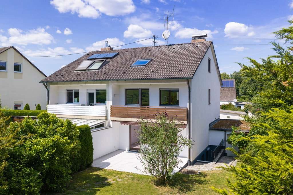 Immobilie in Diedorf - BY LYST & LIV: Doppelhaushälfte mit Gartenidylle in Biburg - Bild 1