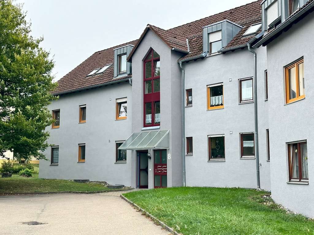 Immobilie in Oberkochen - ****Große 4,5-Zimmer-Wohnung mit Balkon und Garage**** - Bild 1