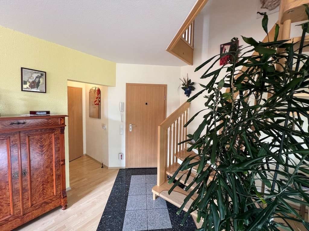 Immobilie in Schaafheim - PROVISIONSFREI für den Käufer | TOP gepflegte 5 Zimmer-Maisonette-Wohnung mit Einbauküche... - Bild 1