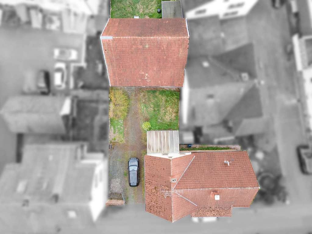 Immobilie in Mömbris - 🏡 Charmantes Einfamilienhaus mit Ausbaupotenzial in ruhiger Lage von Mömbris - Bild 3