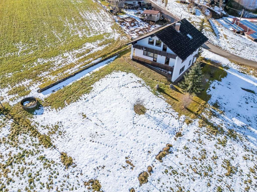 Immobilie in Rickenbach - Großzügiges Wohnhaus mit Weitblick für eine oder zwei Familien: Viel Platz für Ihre Wohnträume - Bild 1