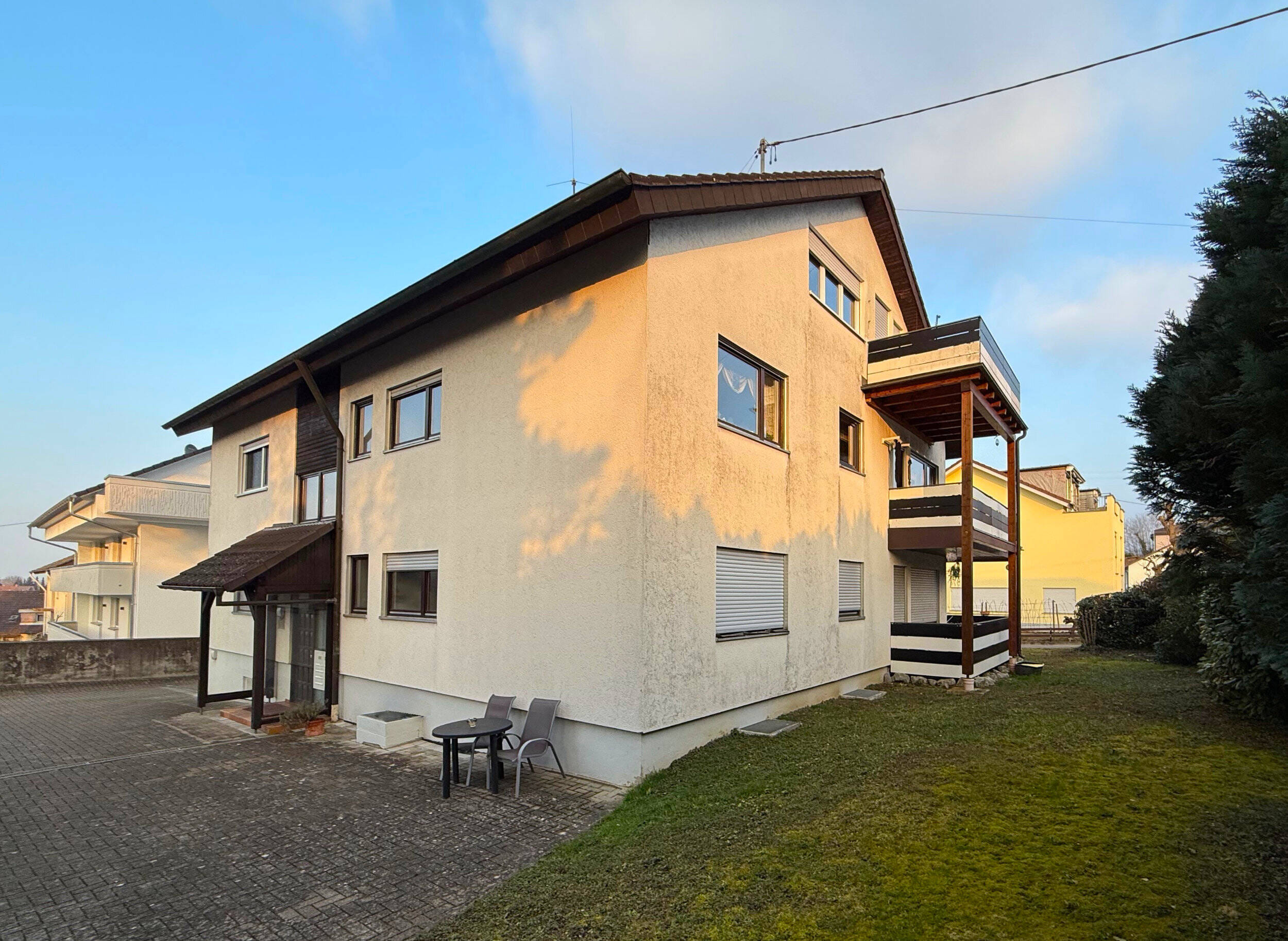 Immobilie in Heitersheim - Für Kapitalanleger geeignet - 4,13 % Rendite - Mehrfamilienhaus mit 7 Wohneinheiten in Heitersheim !  - Bild 1