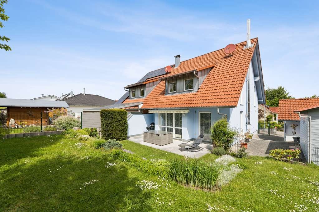 Immobilie in Vellberg - Wohnen mit Wohlfühlfaktor – Familienfreundliche Doppelhaushälfte mit Gartenidylle - Bild 0