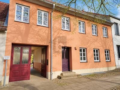 Immobilie in Rheinsberg - MODERN MIT 4 WOHNEINHEITEN - Bild 1