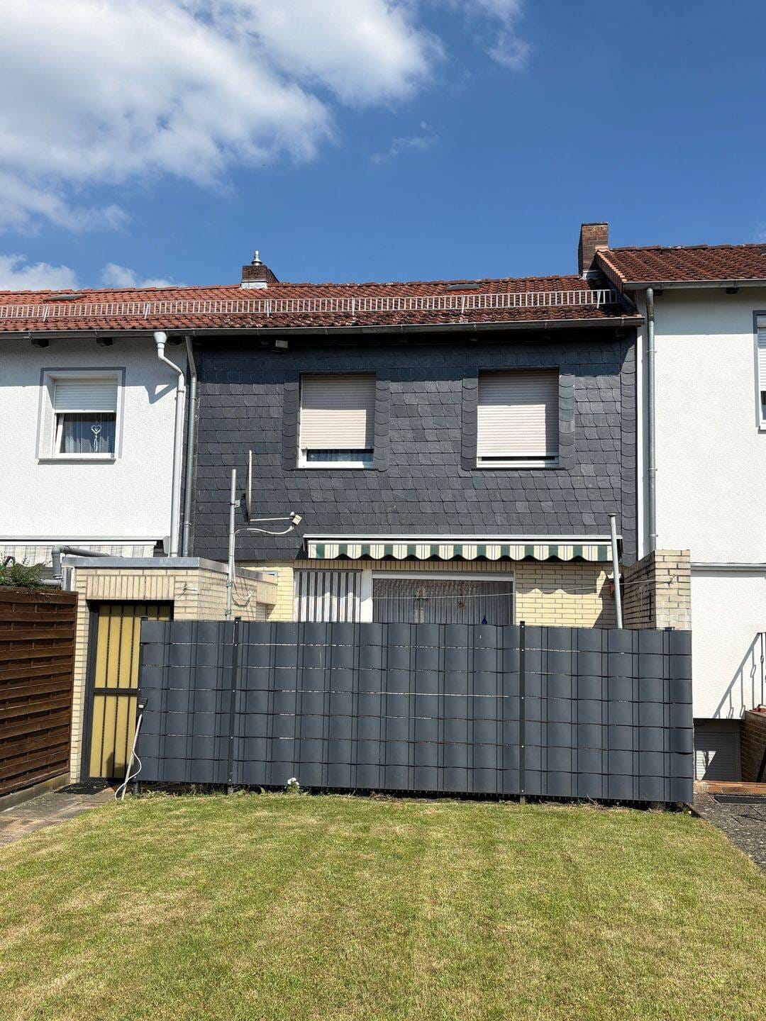 Immobilie in Helmstedt - Reihenmittelhaus mit Garage u. Vollkeller - Bild 1
