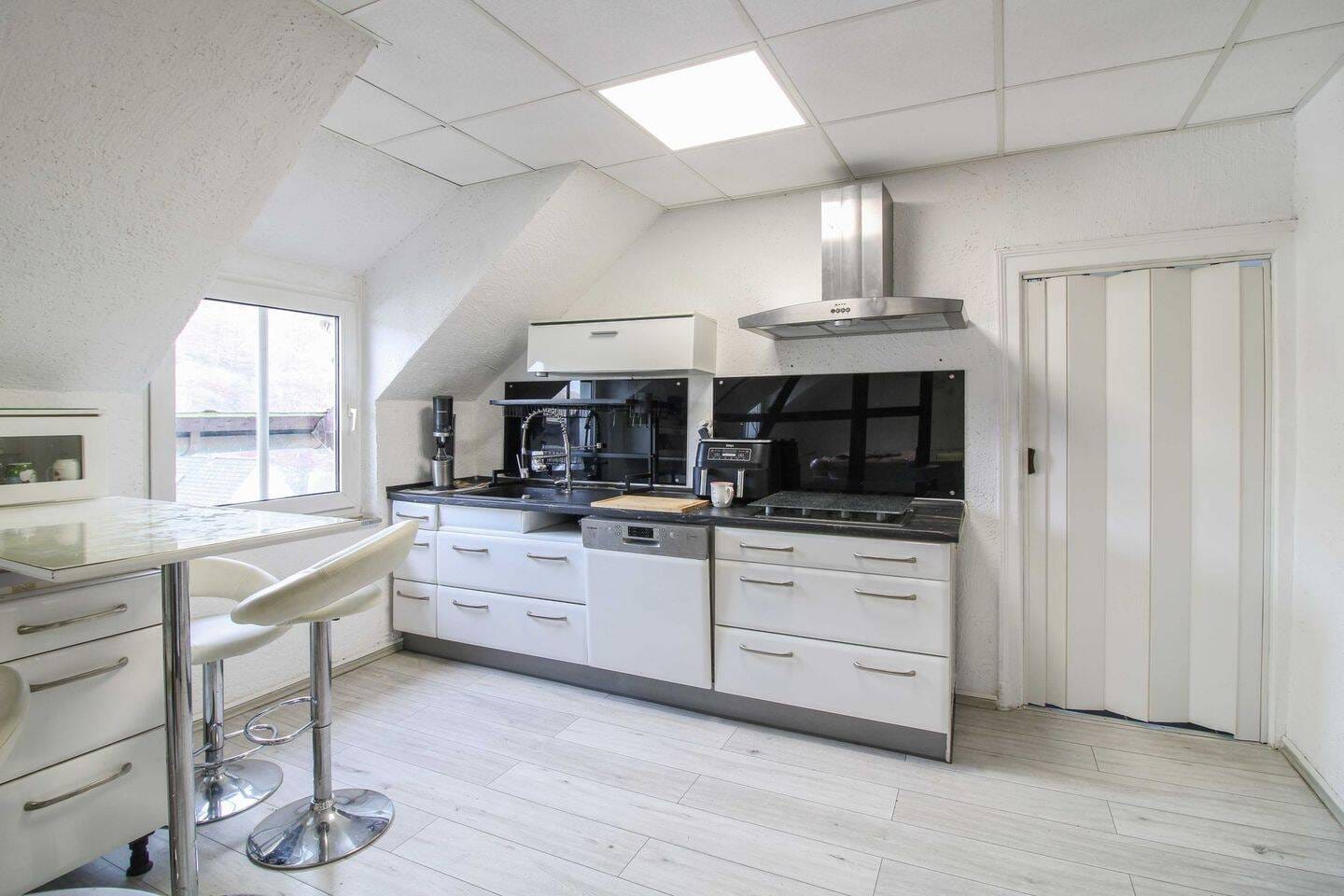 Immobilie in Schalksmühle - Sofort bezugsfertig: 3-Zimmer-Wohnung mit Garage in gepflegtem Mehrfamilienhaus - Bild 1